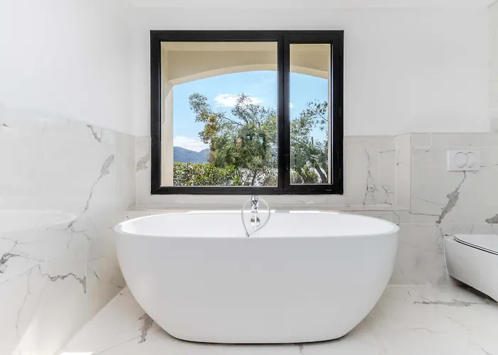 Puccinelli * Porto-Vecchio (Corsica)