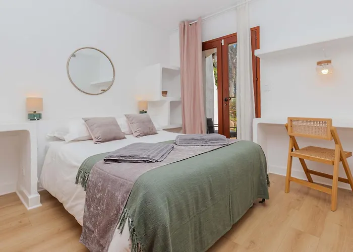 Puccinelli Bed & Breakfast *