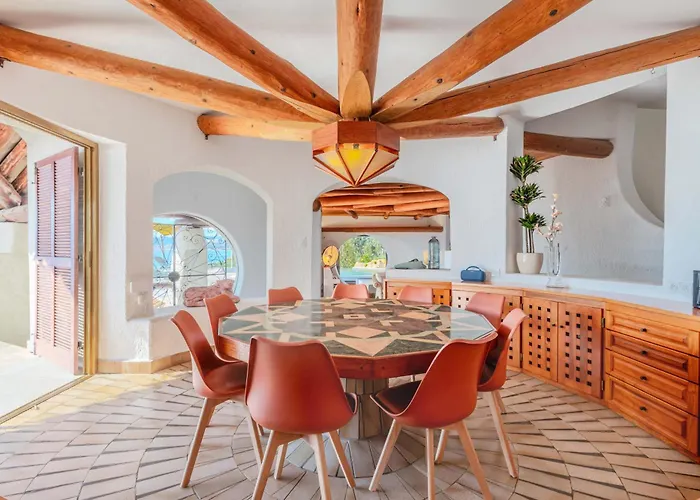 Puccinelli Bed & Breakfast *