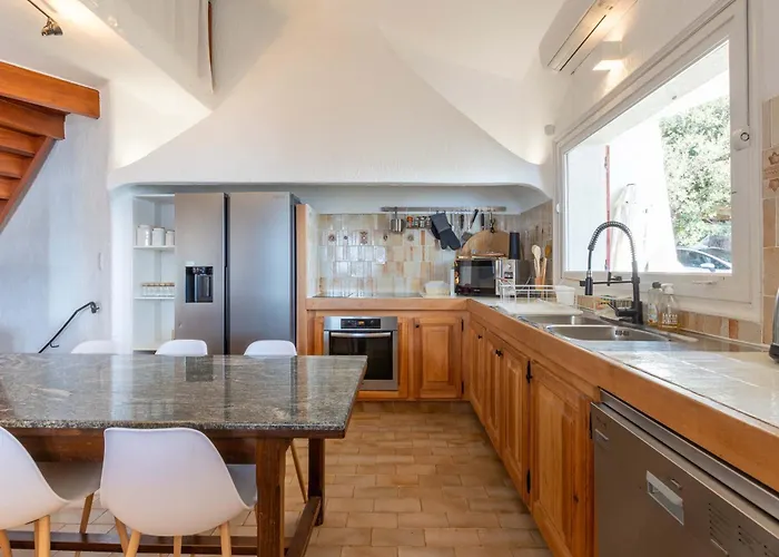 Puccinelli * Porto-Vecchio (Corsica)