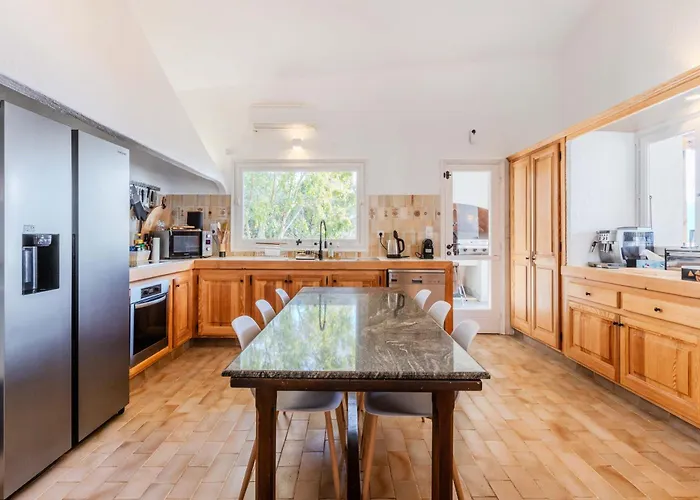 Puccinelli Bed & Breakfast *