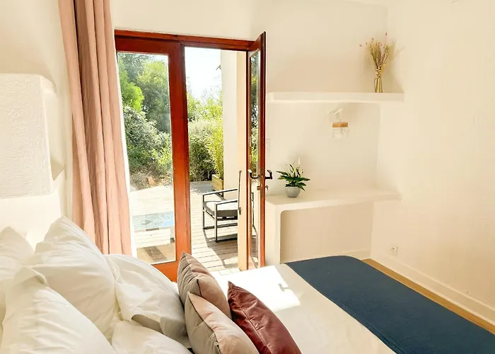 Puccinelli Bed & Breakfast *